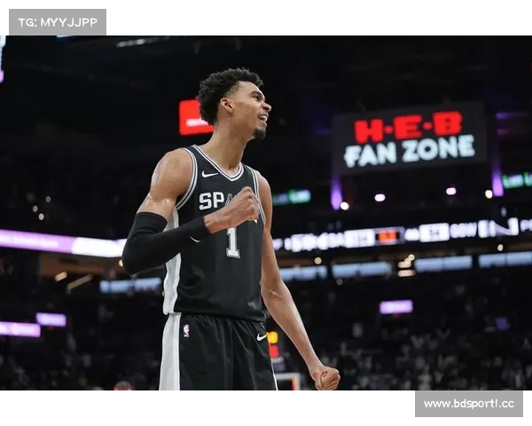 马刺代理主帅:球队暴露小问题未能应对对手强硬对抗 马刺代理主帅:球队暴露小问题未能应对对手强硬对抗