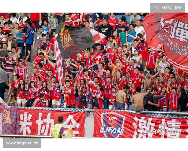 国足绝杀惊险晋级引发热议 球迷纷纷表示比赛太刺激了 国足绝杀惊险晋级引发热议 球迷纷纷表示比赛太刺激了