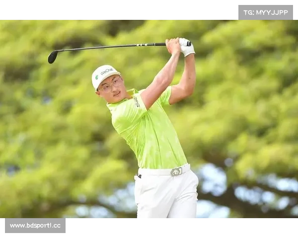 李昊桐积极参与慈善高尔夫赛推动体育公益活动助力弱势群体 李昊桐积极参与慈善高尔夫赛推动体育公益活动助力弱势群体