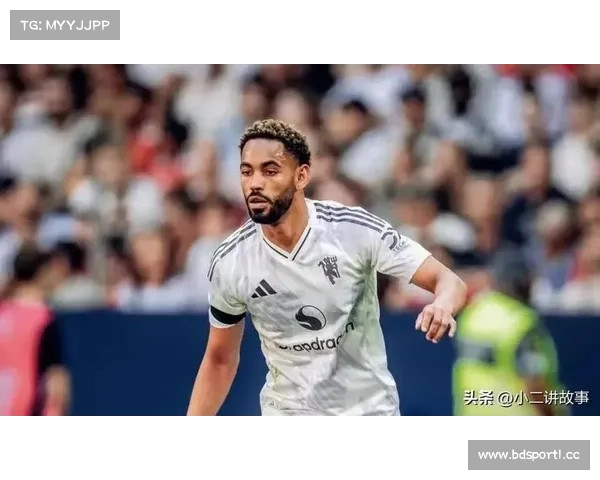 曼联新援首秀闪耀登场 以精彩进球为球队赢得胜利 曼联新援首秀闪耀登场 以精彩进球为球队赢得胜利