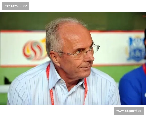 法国队意外失利震惊球迷 主帅现场表情凝重难掩失望 法国队意外失利震惊球迷 主帅现场表情凝重难掩失望