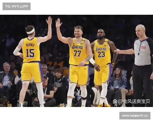 湖人遭遇开局困境全队士气低迷面临严峻挑战