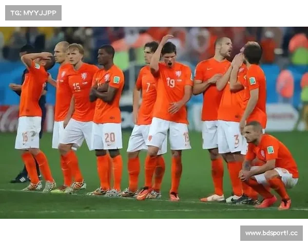 拜仁球员突如其来宣布退役 亚洲杯震惊全场引发热议 拜仁球员突如其来宣布退役 亚洲杯震惊全场引发热议