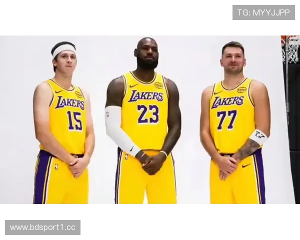 三巨头合力发威 湖人三核齐轰25分8助助力战胜关键卡位对手 三巨头合力发威 湖人三核齐轰25分8助助力战胜关键卡位对手