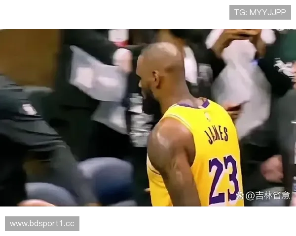 湖人再现极限封盖震惊全场网友直呼人类极限热血时刻燃爆全网