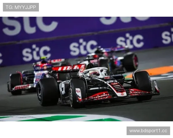 哈斯车队庆祝两百场大奖赛特别纪念涂装震撼亮相全方位深度详尽报告 哈斯车队庆祝两百场大奖赛特别纪念涂装震撼亮相全方位深度详尽报告